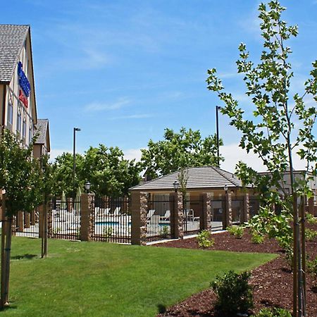 Fairfield Inn & Suites By Marriott Selma Kingsburg מראה חיצוני תמונה