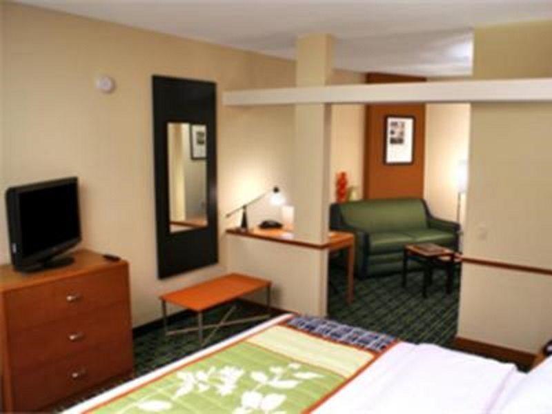 Fairfield Inn & Suites By Marriott Selma Kingsburg מראה חיצוני תמונה